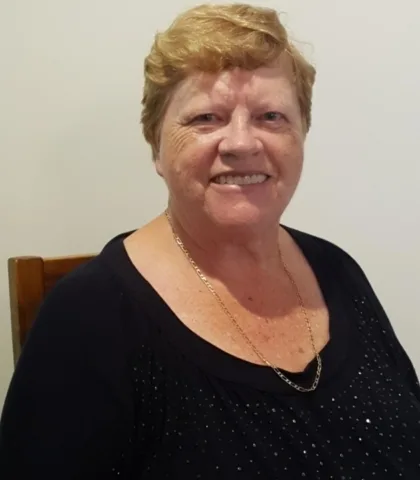 Dr Manda Brits